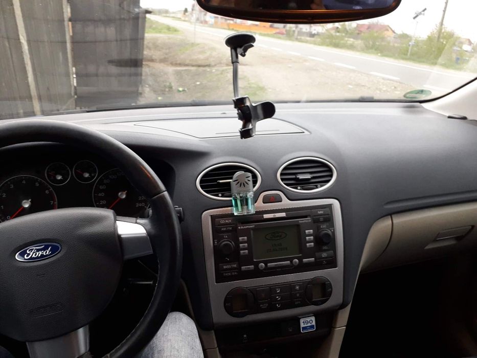 Vând Ford focus 2 1.6 ti-vct 115cp
