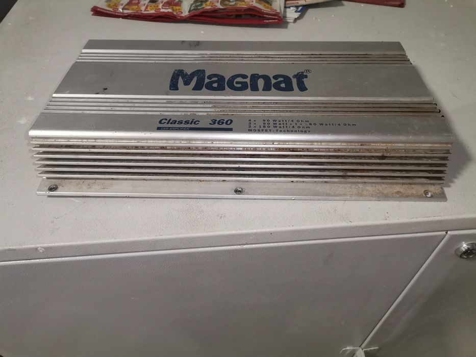 Stație amplificare auto MAGNAT perfect funcțională