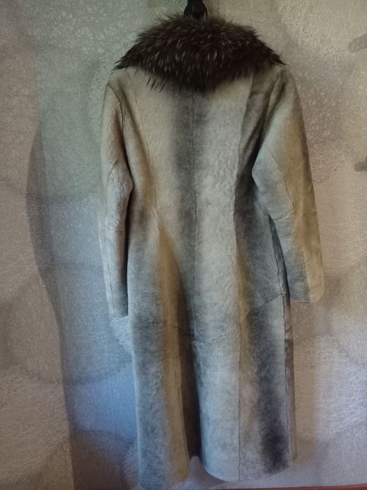 Продам Шубу мутон