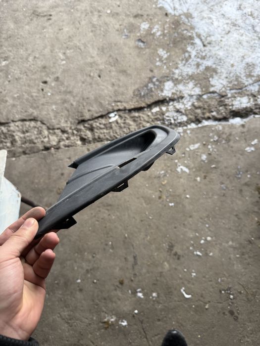 Продам заглушку на туманки на гранту фл FL