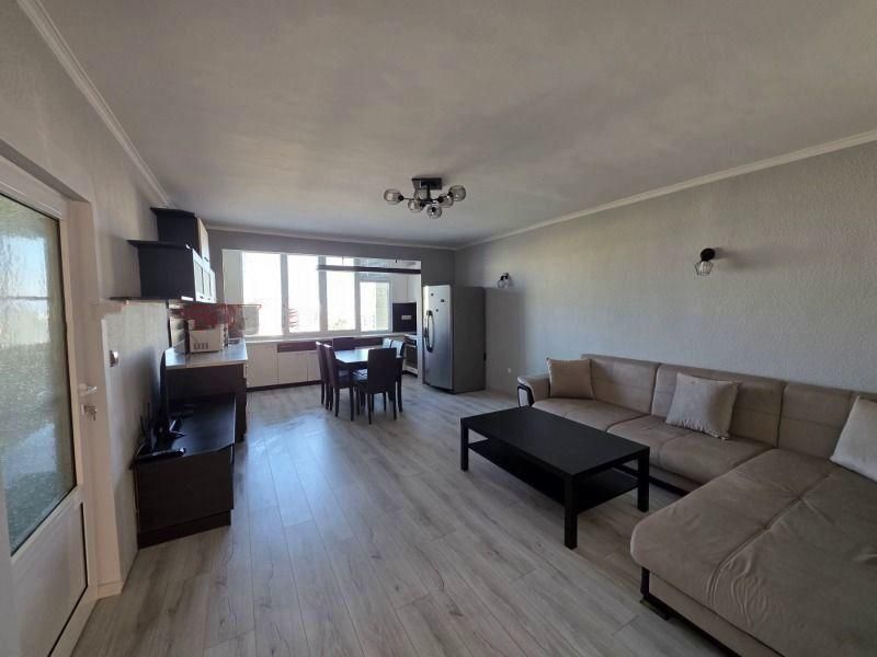 Дава се под наем Тристаен апартамент в София, Люлин 7 - 74 кв.м за 747.66 € - Снимка #2