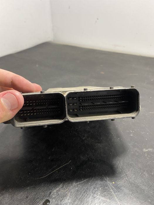 Calculator ECU VW Transporter T5 Caravelle TDI 2003-2008