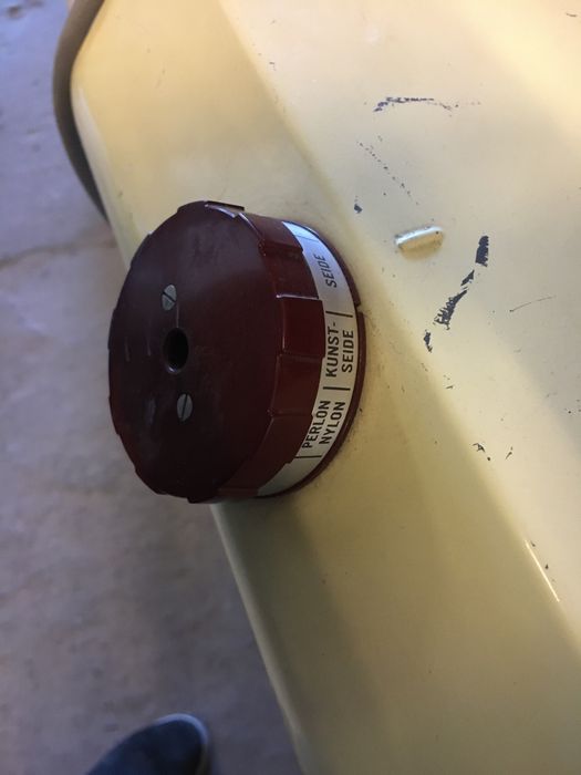 Гладачна машина Singer