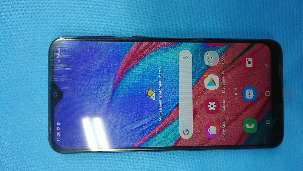 Samsung A 40  samsung