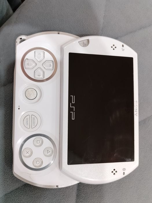 Белый жемчуг PSP GO