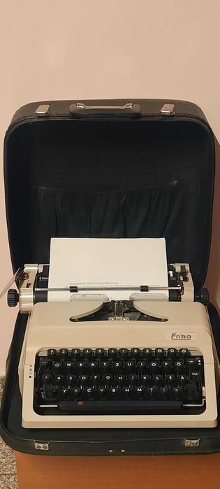 Mașină de scris Erika impecabilă