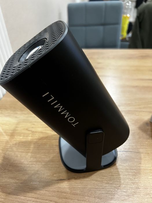 Проектор TOMMILI