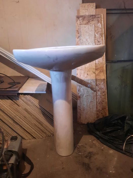 Унитаз и раковина