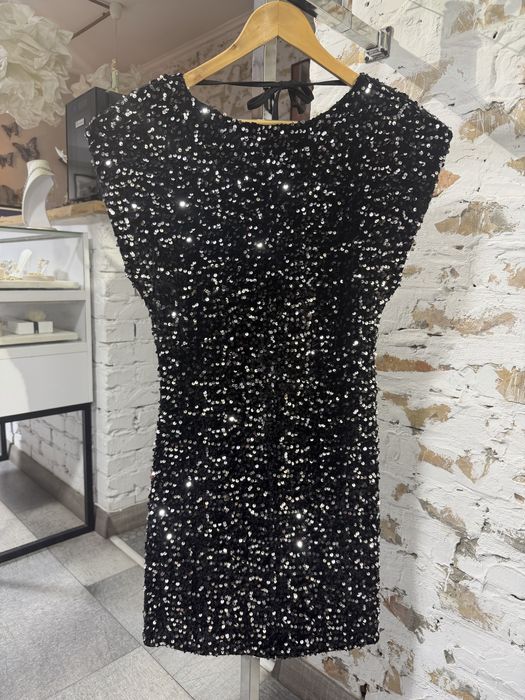 Платье в пайетки