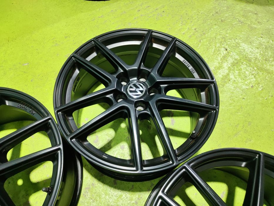 18 5x112 Vw Passat Touran Caddy Golf Skoda Audi 5х112