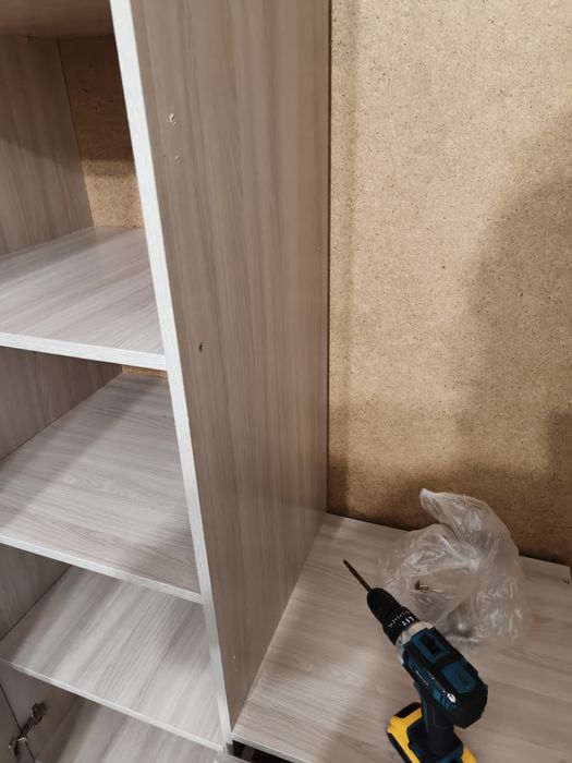 Шкаф для вещей трёхдверный