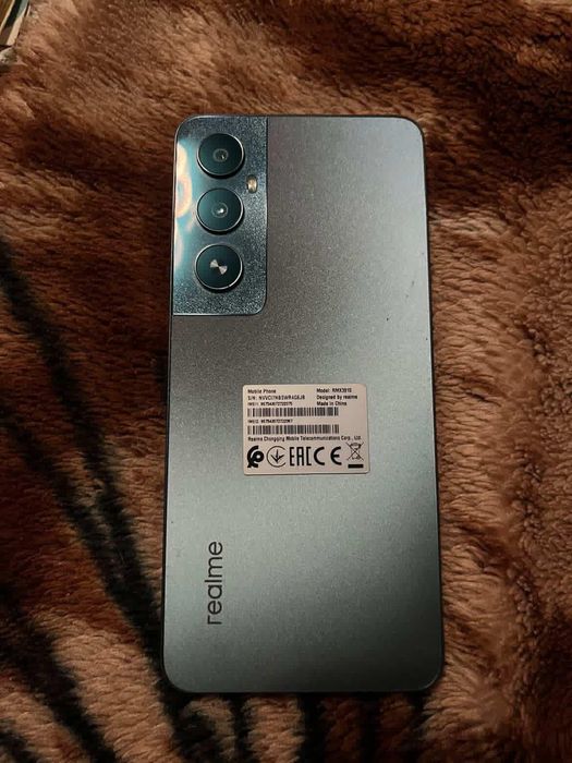 realme C65  256ГБ срочна