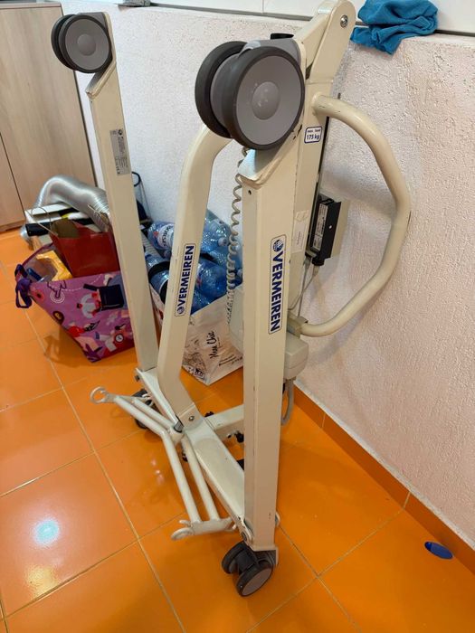 Elevator persoane cu handicap