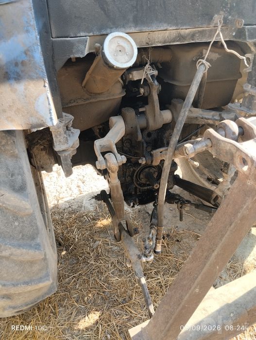 Traktor mtz80. 1