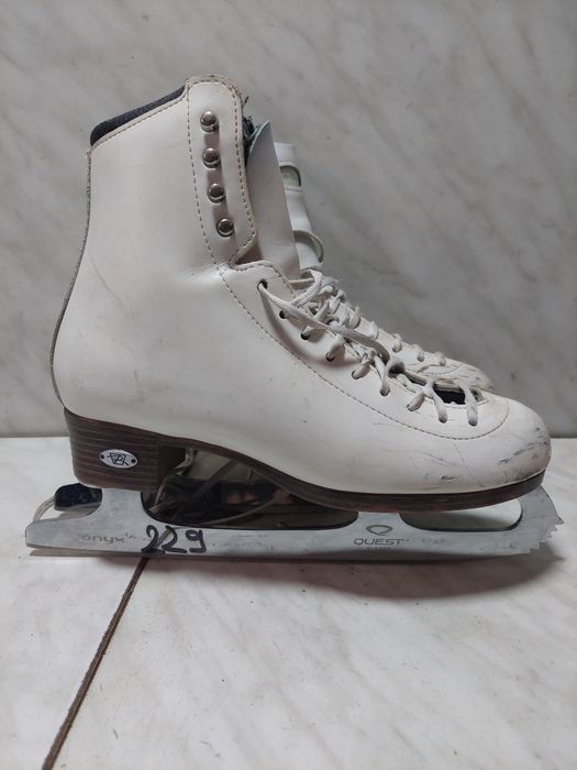 Patine gheata 229 patinaj Riedell profesionale marime 37-38 (24,5  cm)