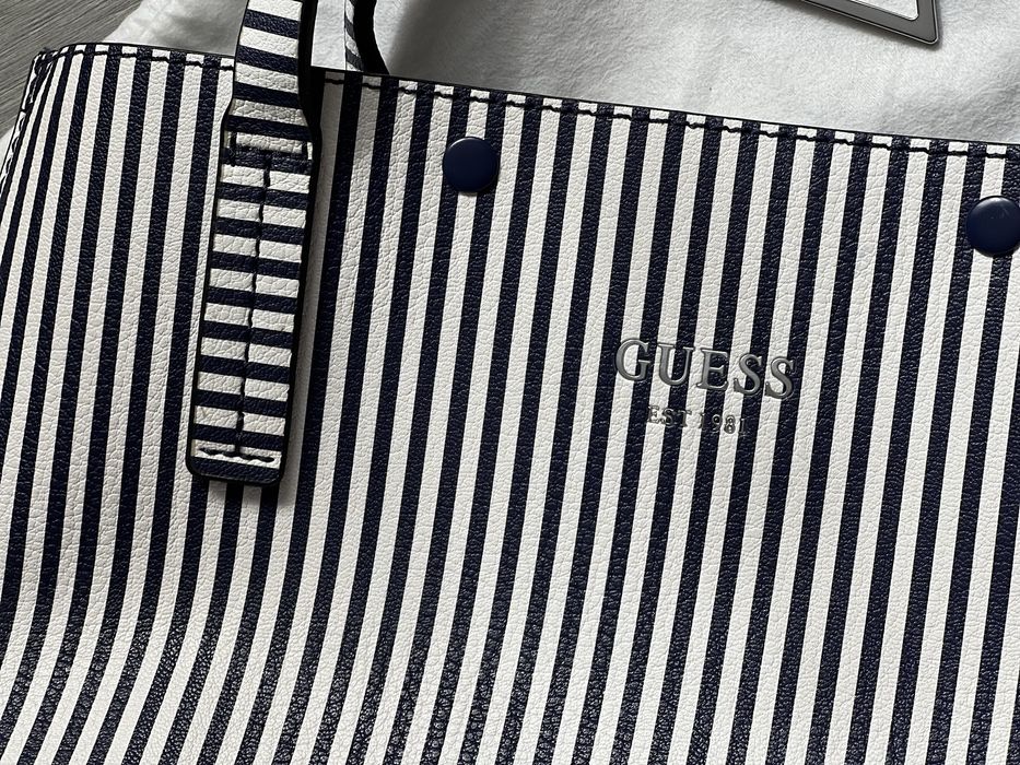 Продам сумку Guess