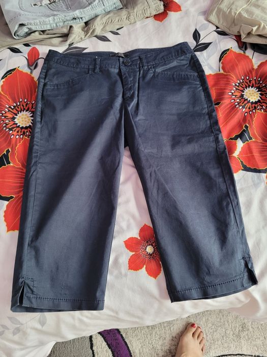 Vand blugi și pantaloni dama