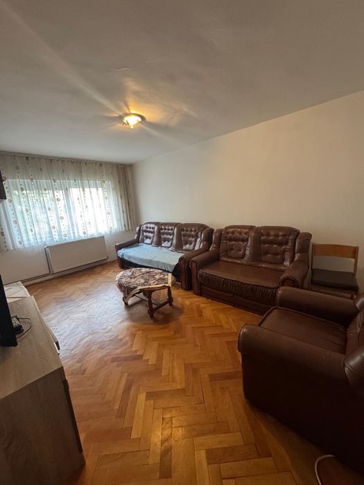 Inchiriez apartament 2 camere deconandat  Micalaca strada Milova