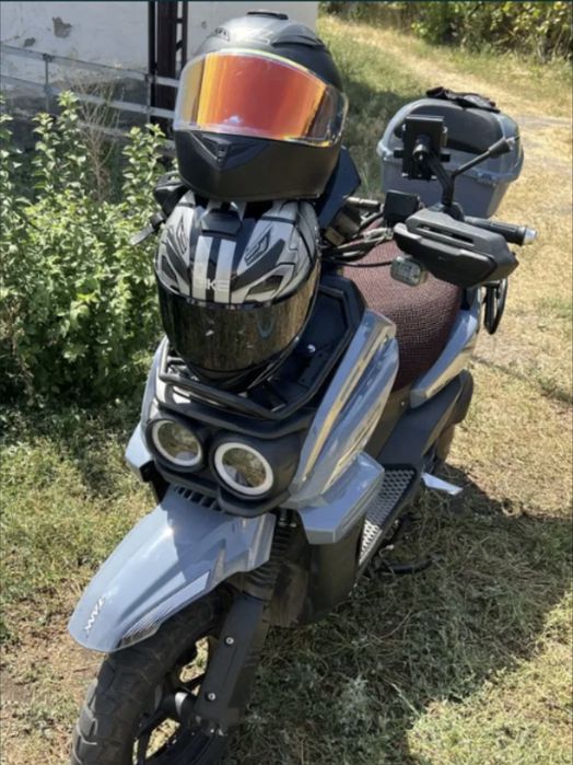 мопед танк  продается