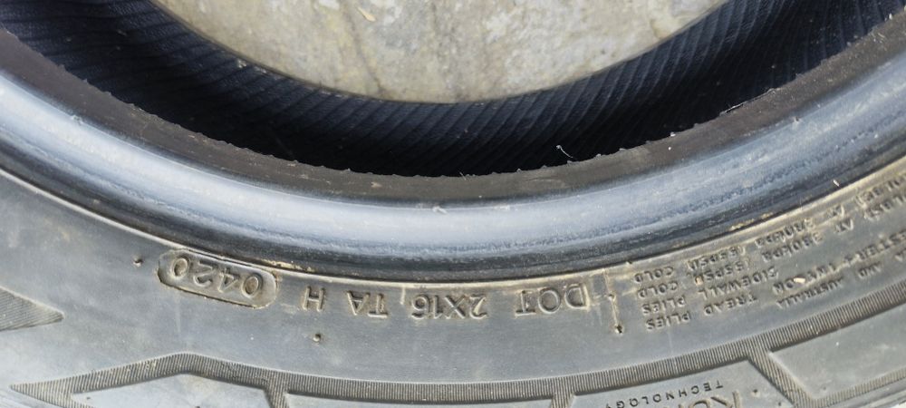 Vând 1 buc cauciuc Hankook Vântură LT 195/60/16 C
