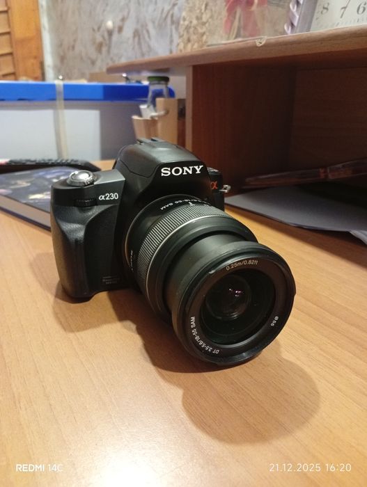 Sony Alpha a230 + обектив 18–55mm – отлично състояние