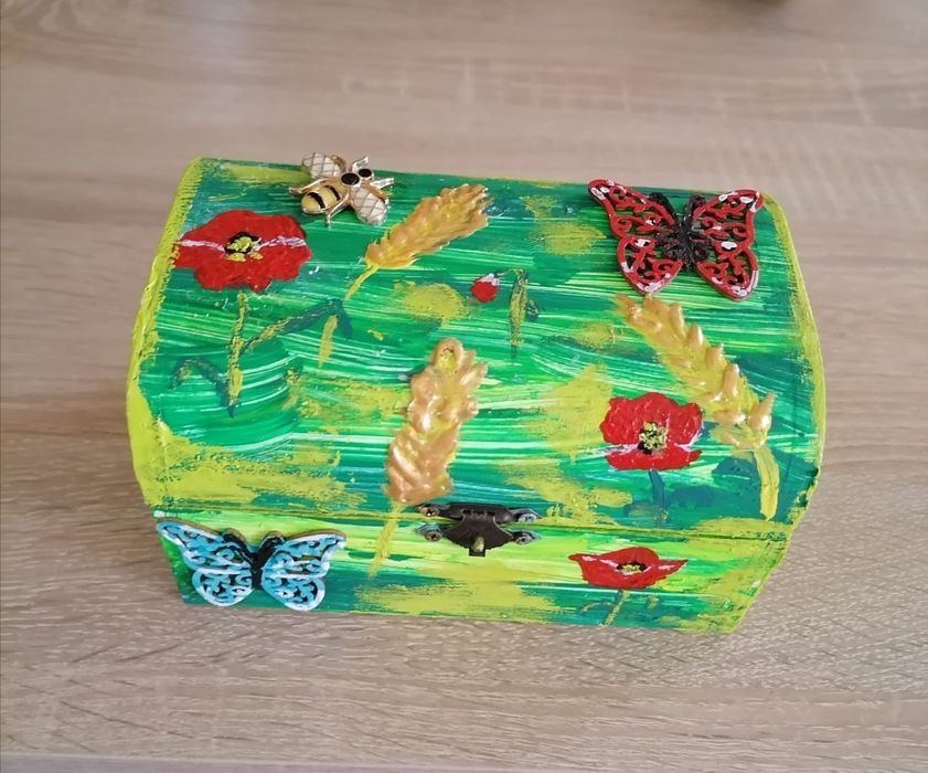 Vând casete pentru bijuterii, tablouri, pictate manual