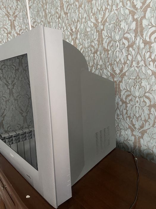 срочно продам  телевизор