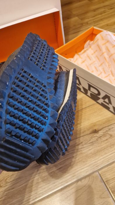 Лачени апрески, размер 39