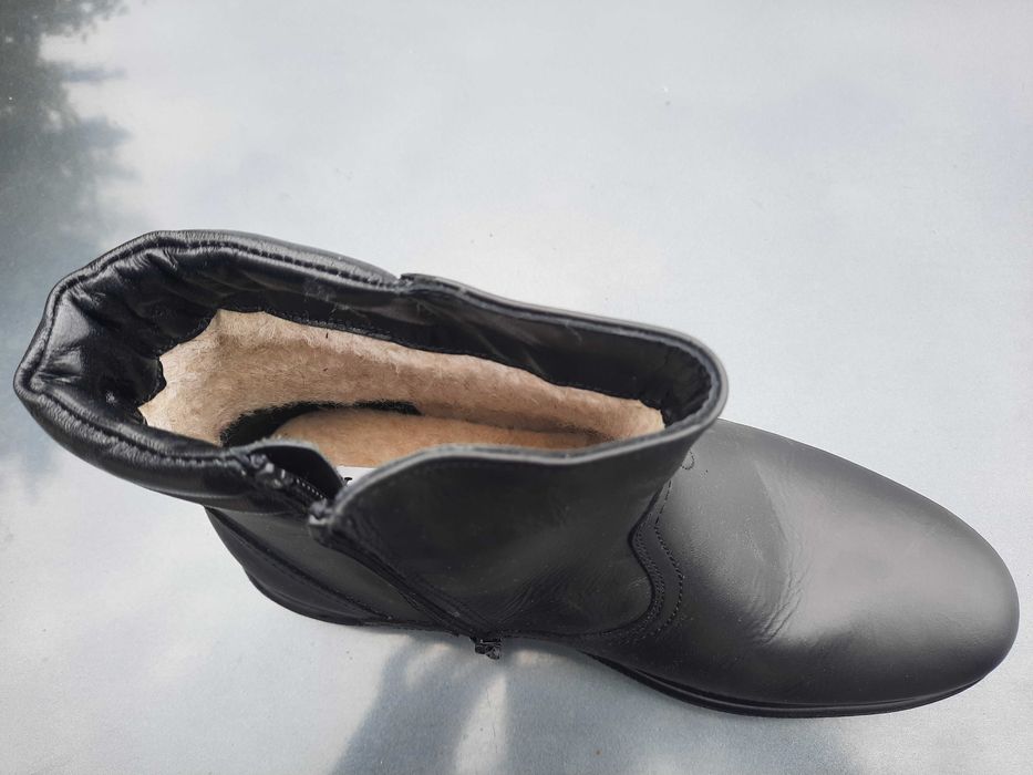 Боти, обувки и Кубинки - полиция