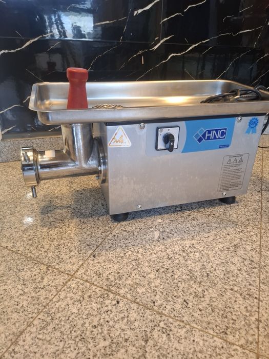 Vând mașină tocat carne HNC  EK-12M