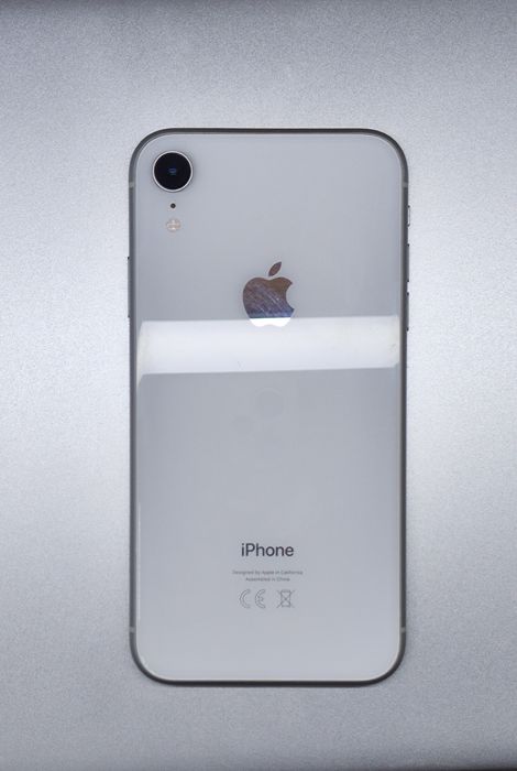 iPhone XR 64gb без ремонта
