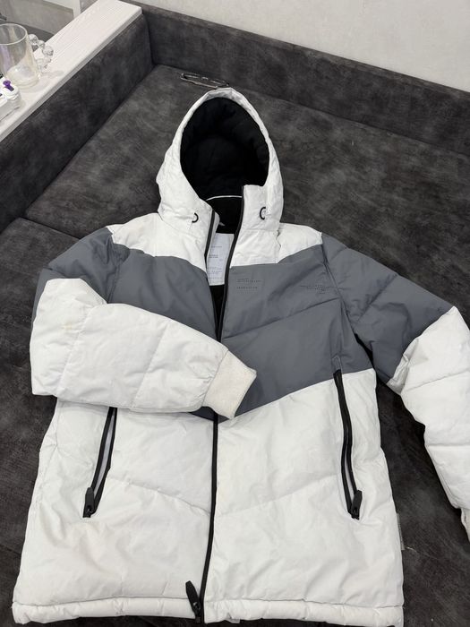 Зимняя куртка 44