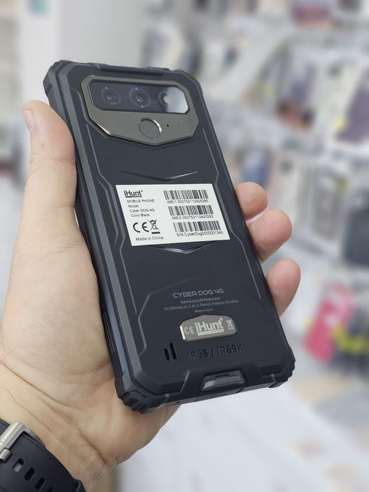 Ihunt Cyber Dog, 4/32 GB, Nou, 2 ani garanție