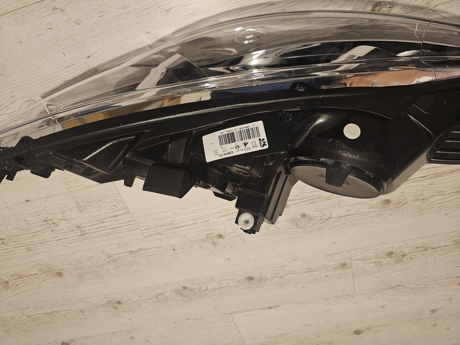 Vand Far Stanga Peugeot 308 OEM