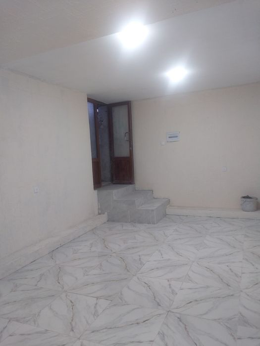 Alisher market padvali ijaraga beriladi