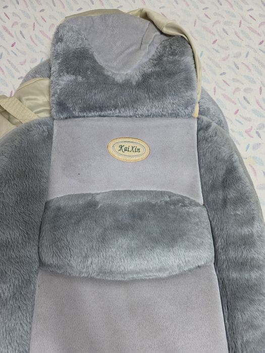 Продам чехлы на зиму и полик