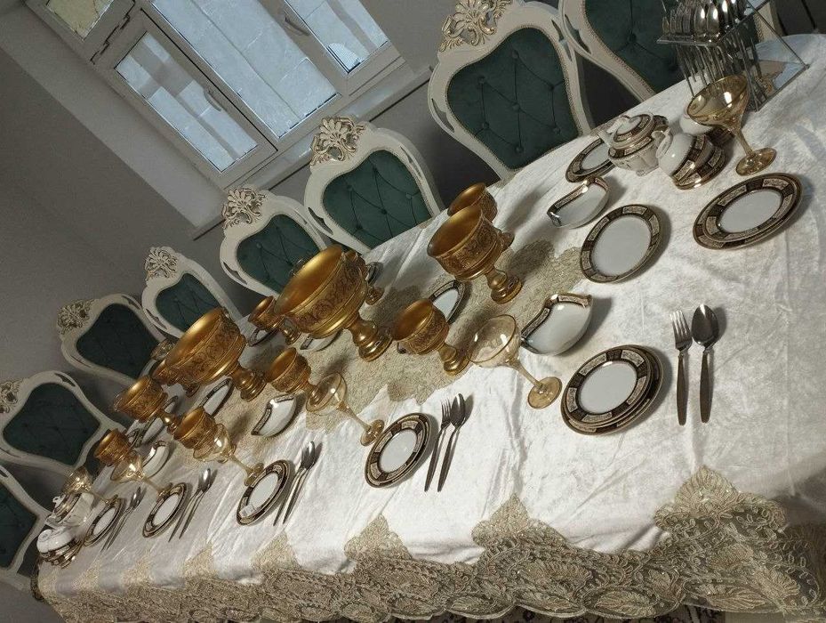 Mebel zalga stol va 12 ta stullar