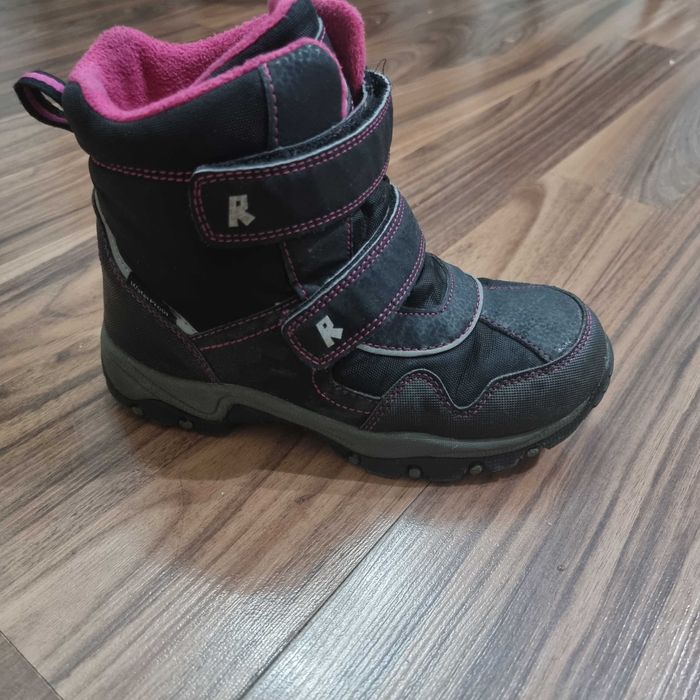 Продам детские зимние сапоги