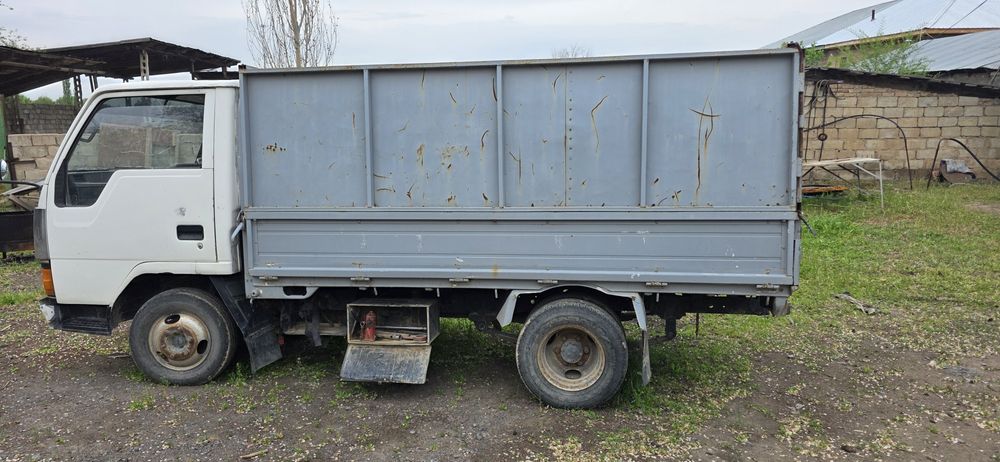 Mitsubishi canter