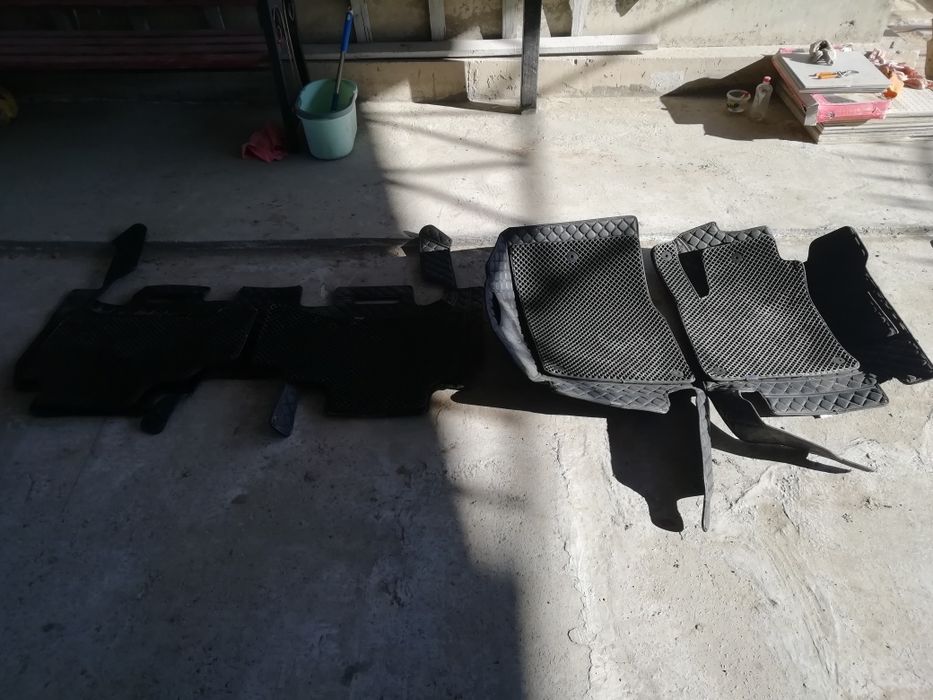 Полик Тойота Ландкрузер 200