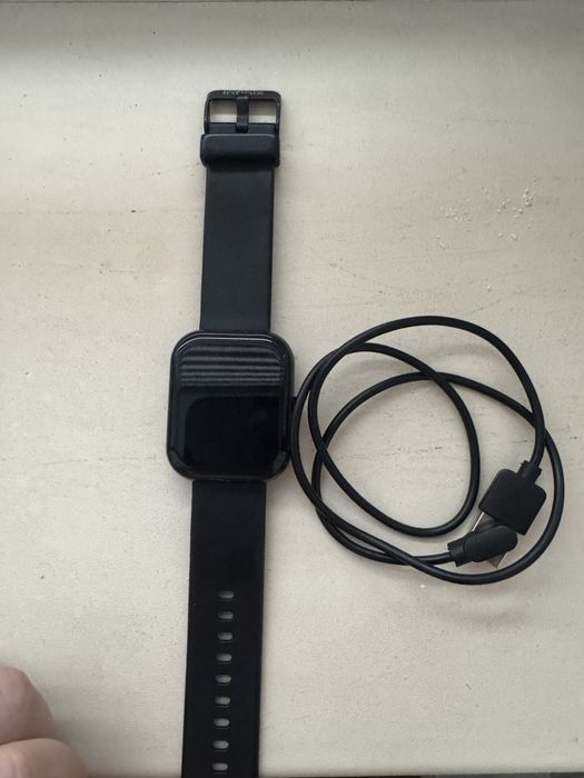 Продаю строчно смарт часы