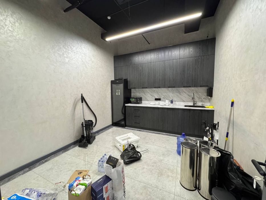 Алайский Прохинкали | 600кв - нежилое помещение вдоль дороги Продажа