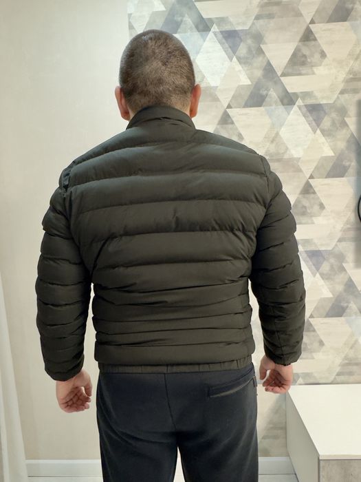 Продам демисезонную куртку