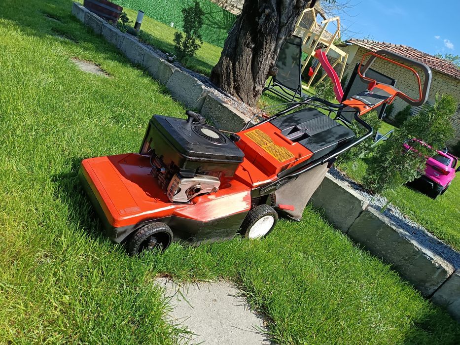 Самоходна косачка Husqvarna