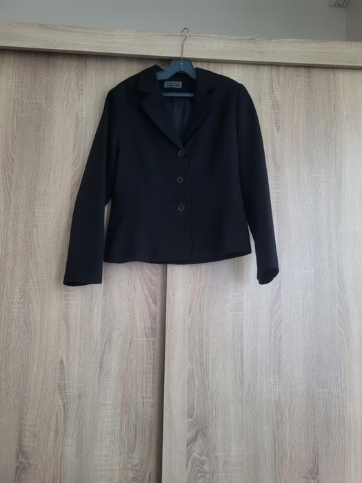 Дамско сако продавам