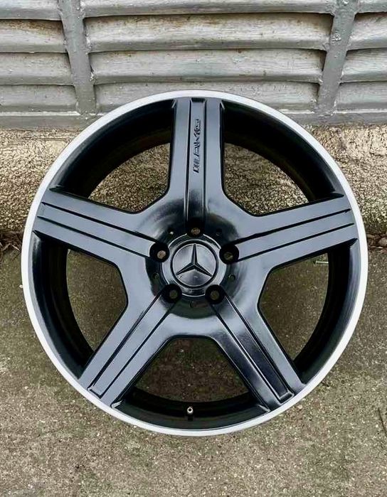 Джанти  Mercedes-benz Amg 19