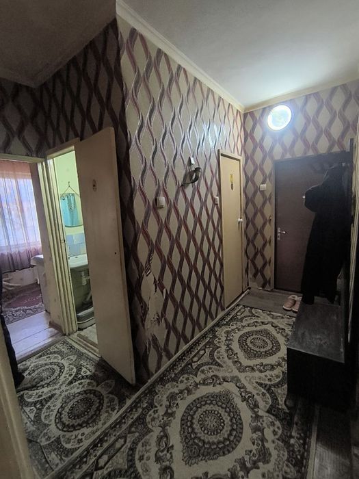 1 ком., 1/3/5, квартира в. Сергели 4. Дом панельный. Метро - 800 м.