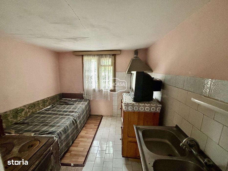 Casa batraneasca zona Popa Sapca, cu teren 1335 mp