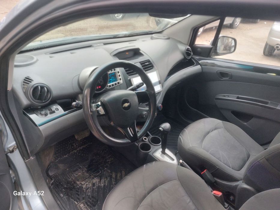 Спарк сотилади 2015 автомат