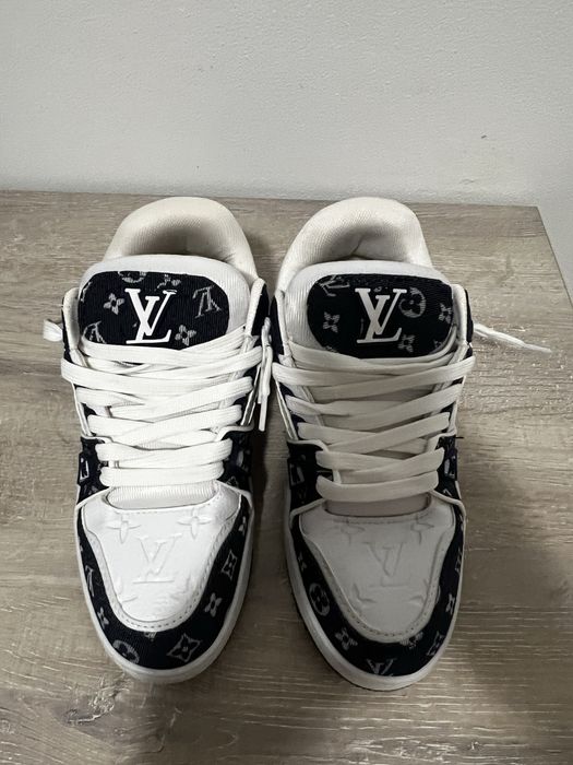 Louis Vuitton albastri